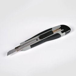 BNT Hobbykniv 9mm med gummigreb