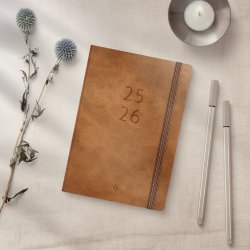 Mayland studie 25/26 Uge kalender tvrf forma deluxe A6 brun