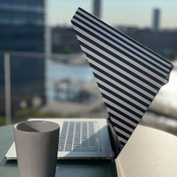 Sun Shade &amp; Privacy Hood Univ. 12-14'' Ultra Slim